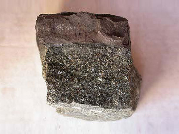 河南輝綠巖制砂機(jī)價(jià)格怎么樣？